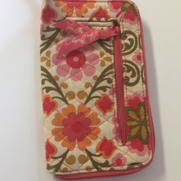 Vera Bradley Follkloric Retired Wallet, Hand Strap - Picture 2 of 8